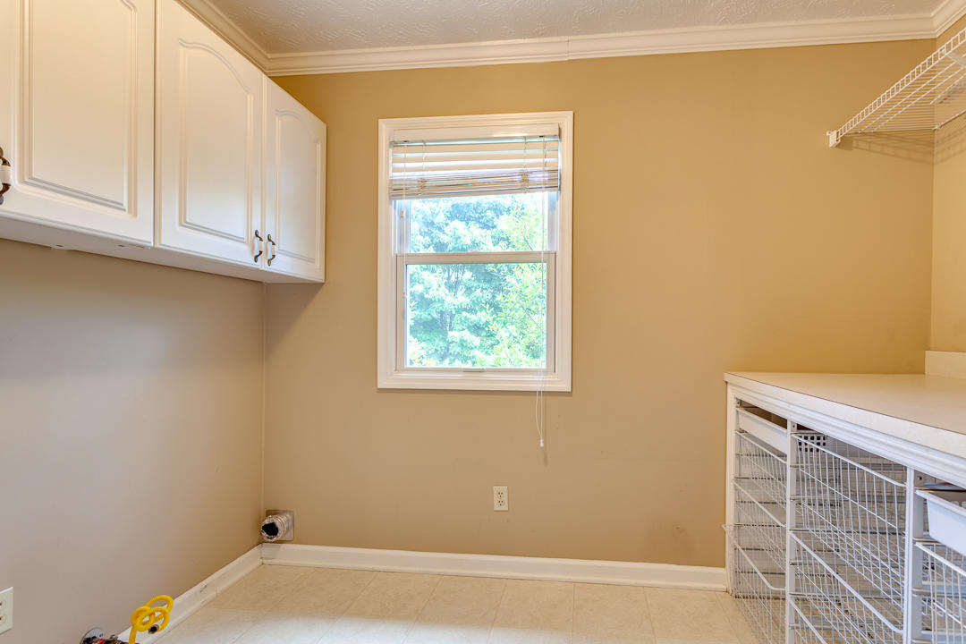 14 Raintree Place Oak Ridge, TN 37830 - Photo 33 of 40 Laundry