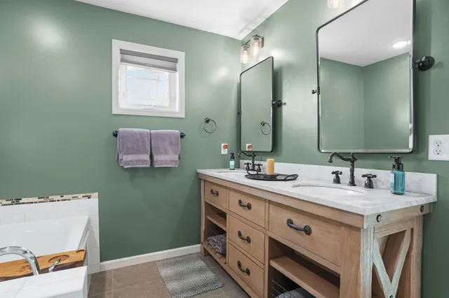 $389,900 | 1102 Lorraine Court, Carver, MN 55315