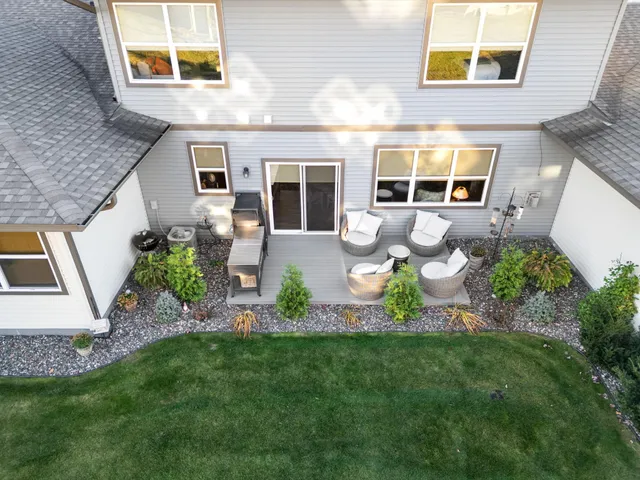 $389,900 | 1102 Lorraine Court, Carver, MN 55315