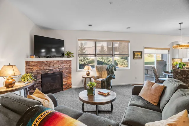 $389,900 | 1102 Lorraine Court, Carver, MN 55315