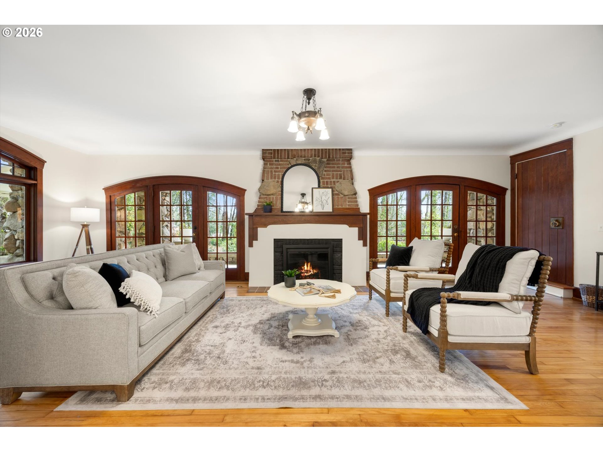 49 Southwest Briarwood Road Lake Oswego, OR 97034 - Photo 11 of 48 Living Room