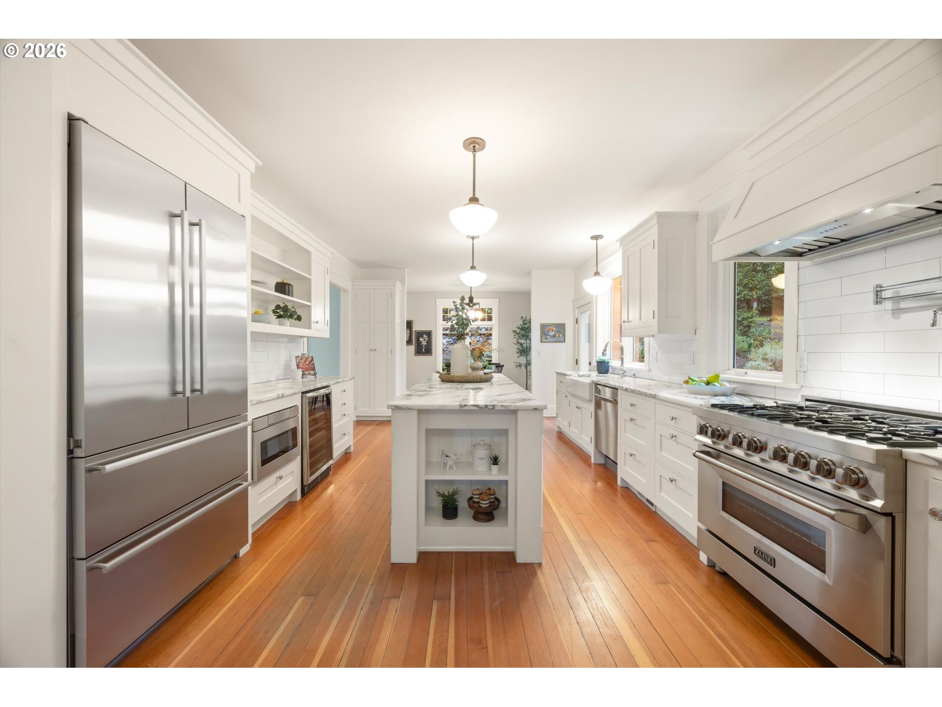 49 Southwest Briarwood Road Lake Oswego, OR 97034 - Photo 17 of 48 Kitchen
