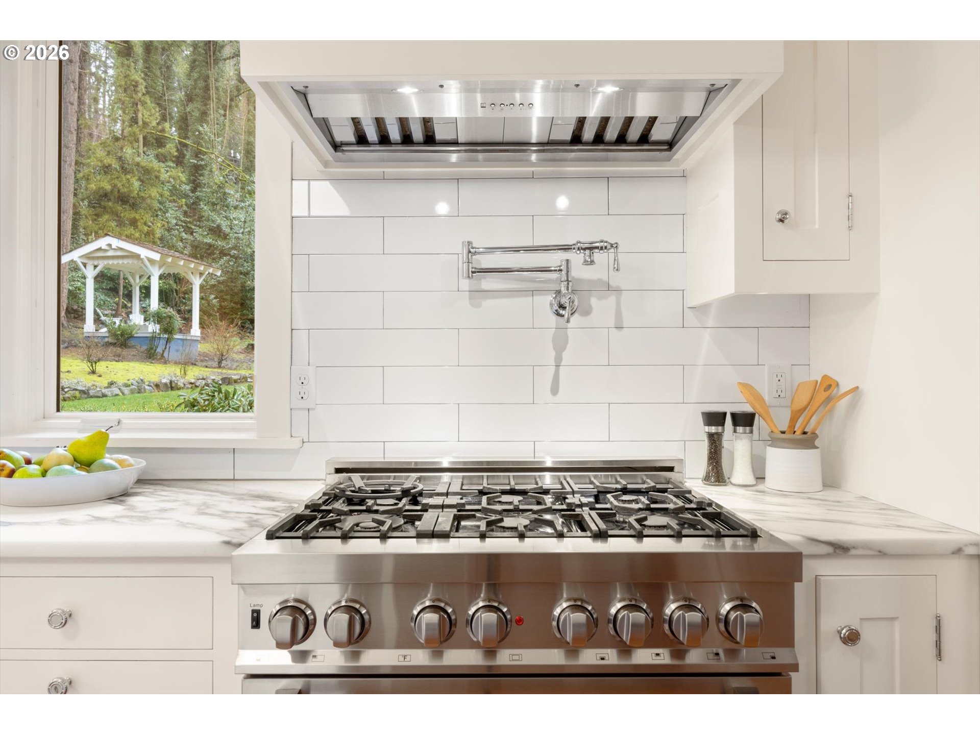 49 Southwest Briarwood Road Lake Oswego, OR 97034 - Photo 18 of 48 Kitchen