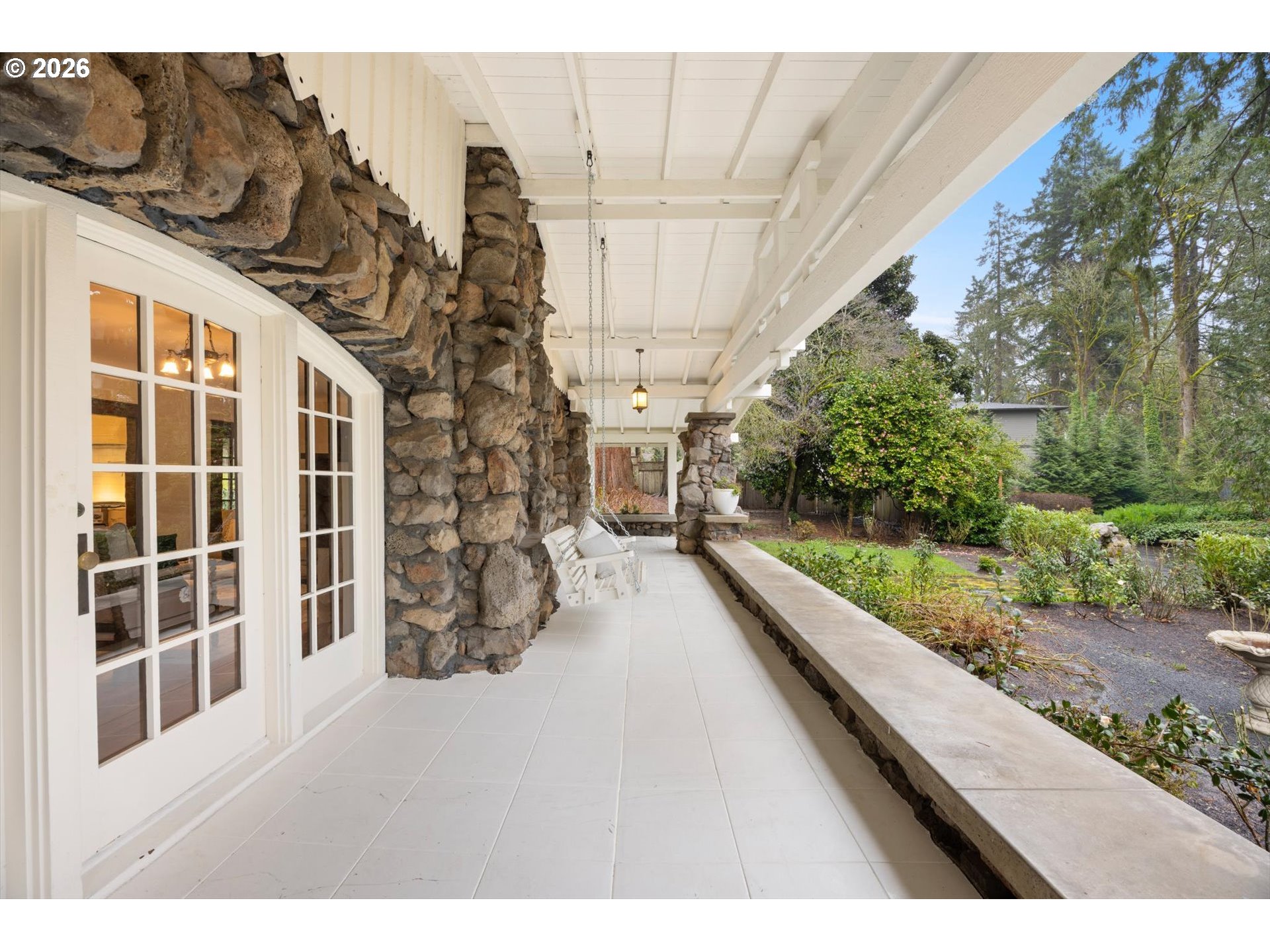 49 Southwest Briarwood Road Lake Oswego, OR 97034 - Photo 10 of 48 Porch