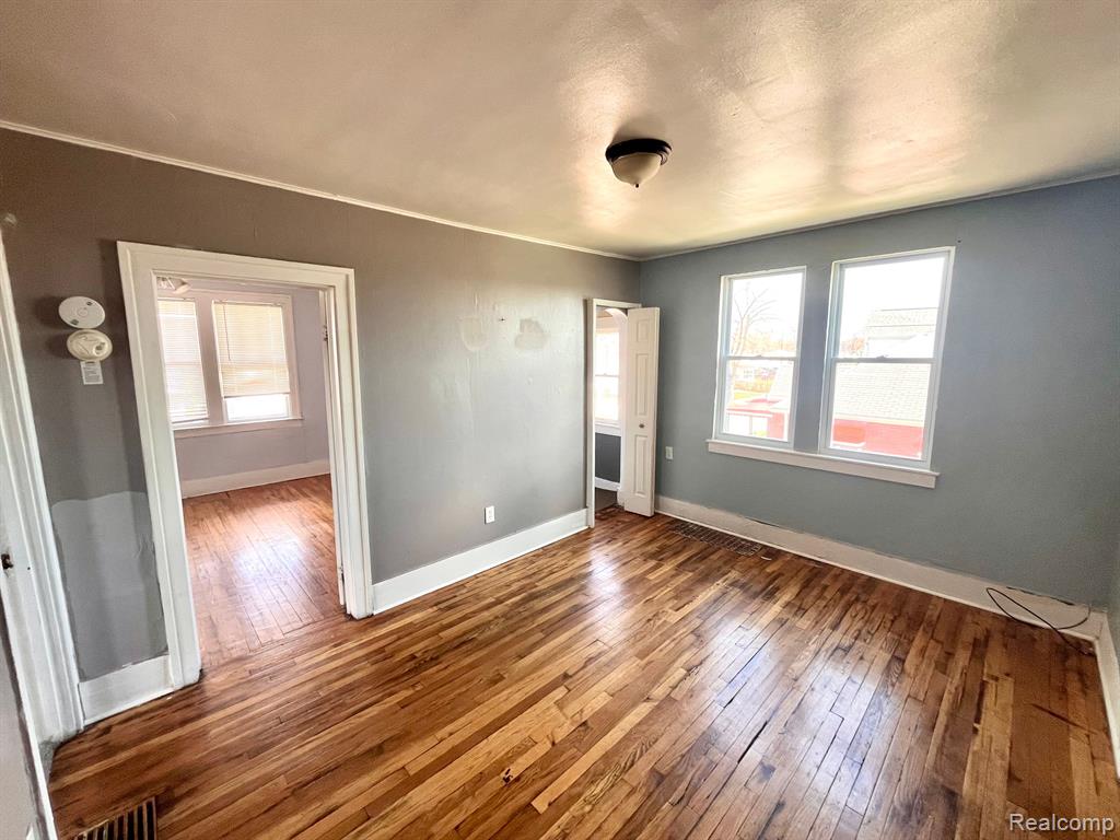 7544 Theut Avenue Warren, MI 48091 - Photo 10 of 16