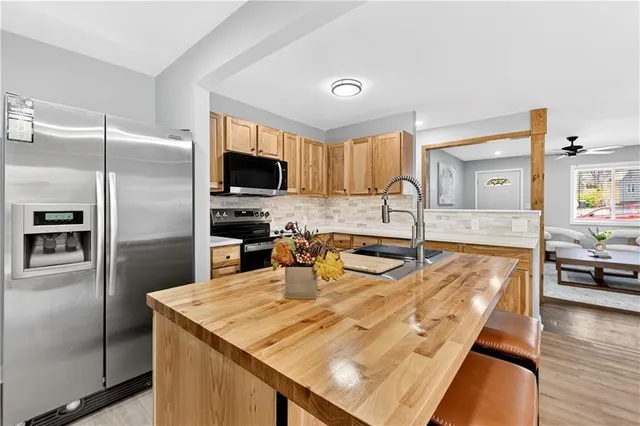 $250,000 | 7409 East 51 Street, Kansas City, MO 64129