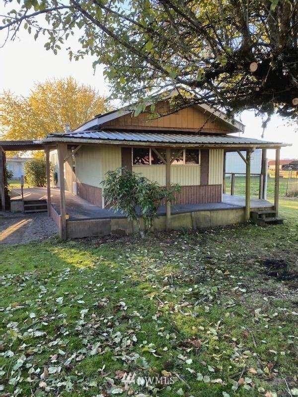659 Spencer Road Toledo, WA 98591 - Photo 24 of 25 a front view of a house with garden