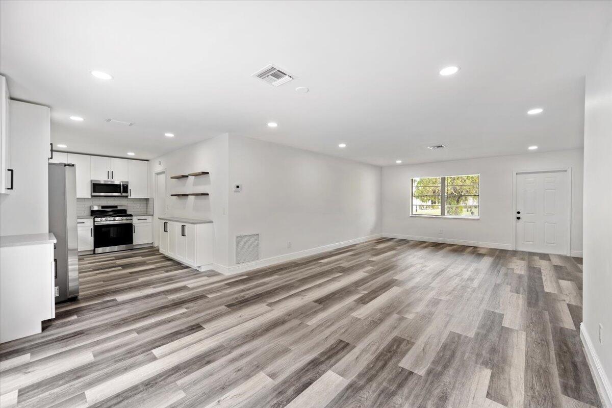 198 Bobwhite Road Royal Palm Beach, FL 33411 - Photo 13 of 30 13-DSC_6981