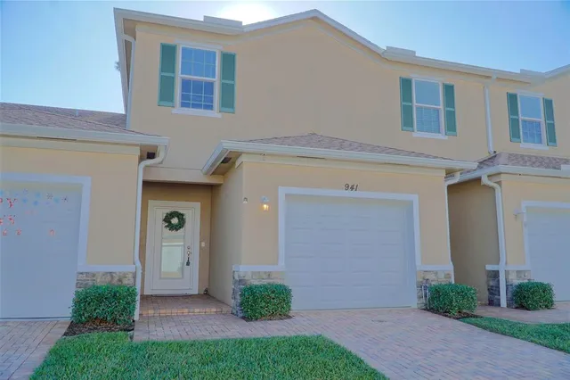 $2,100 | 941 Northeast Trailside Run, Port St. Lucie, FL 34983