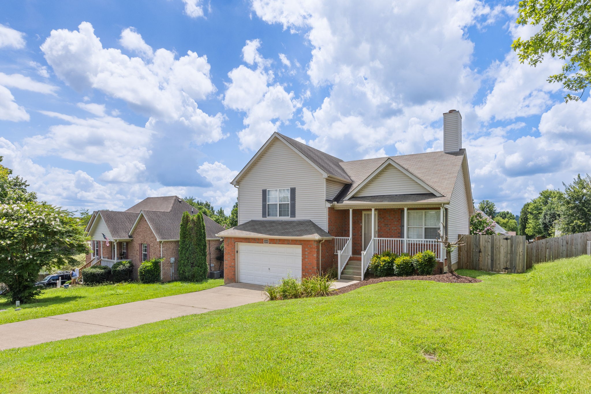 2505 Preston Way Spring Hill, TN 37174 - Photo 3 of 37 a front view of house with yard and green space