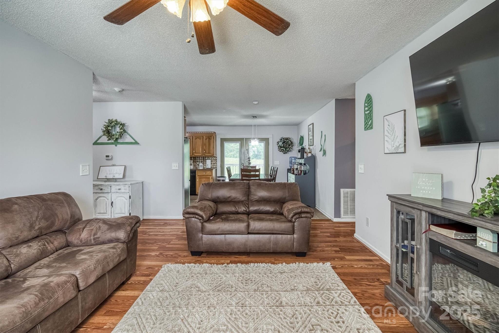 905 Severt Circle Lenoir, NC 28645 - Photo 6 of 31