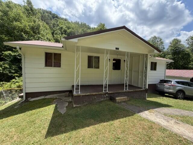 1722 Spruce Pine Road Garner, KY 41817 - Photo 1 of 17 9636a7b2-f6da-46b2-a489-50fd0eb03c76