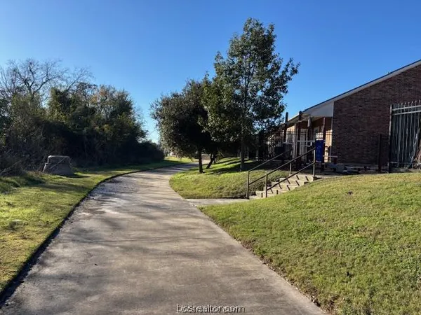 $2,500 | 301 Southwest Parkway, Unit 309, College Station, TX 77840