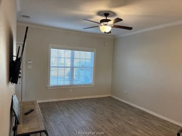 $2,500 | 301 Southwest Parkway, Unit 309, College Station, TX 77840