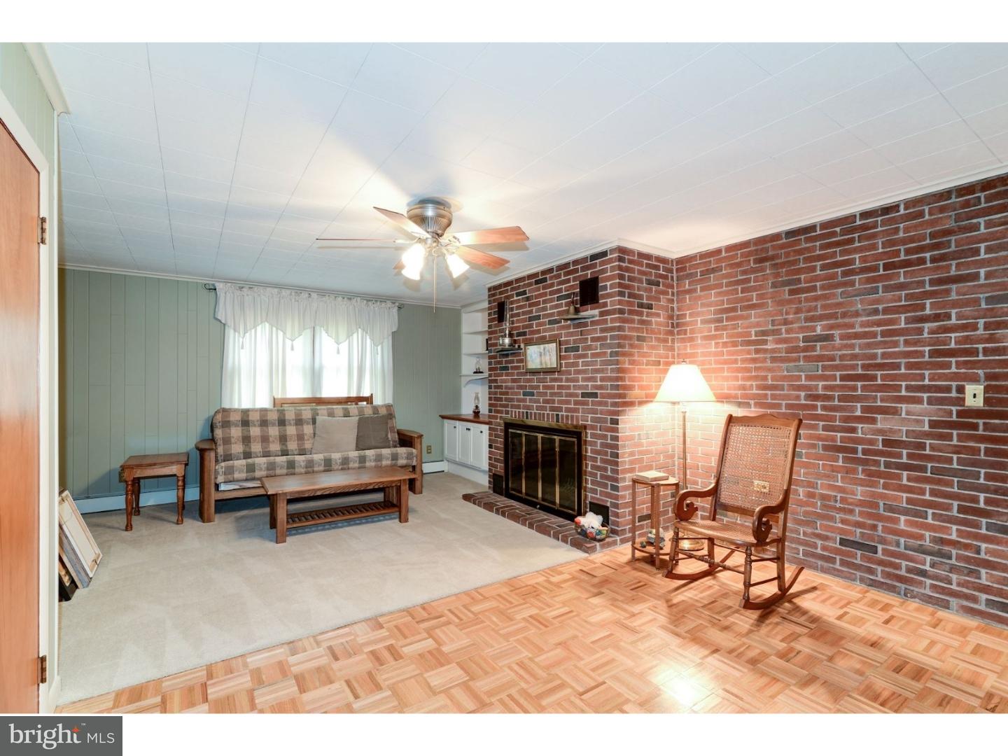 51 Defiance Road Malaga, NJ 08328 - Photo 12 of 25 Family Room