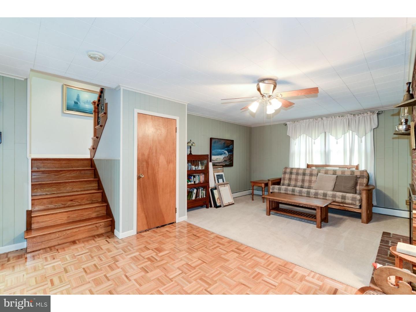 51 Defiance Road Malaga, NJ 08328 - Photo 13 of 25 Family Room