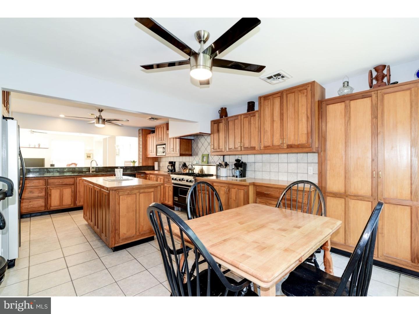 51 Defiance Road Malaga, NJ 08328 - Photo 6 of 25 Kitchen