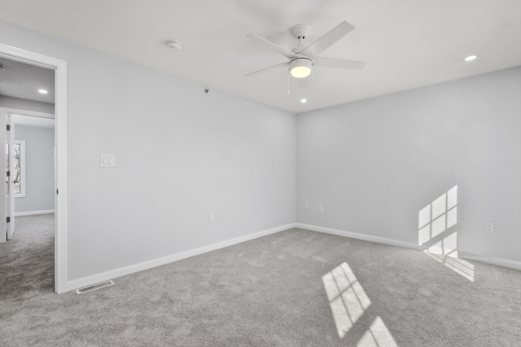 41 Boston Road, Unit 184 Billerica, MA 01862 - Photo 13 of 22 Gallery Image 13