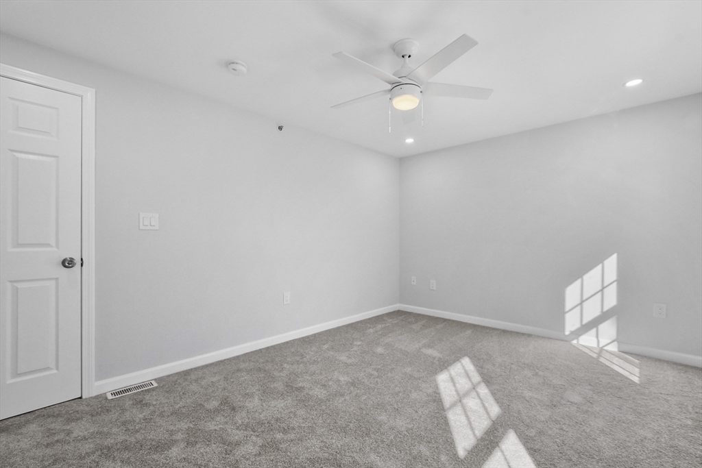 41 Boston Road, Unit 184 Billerica, MA 01862 - Photo 14 of 22 Gallery Image 14