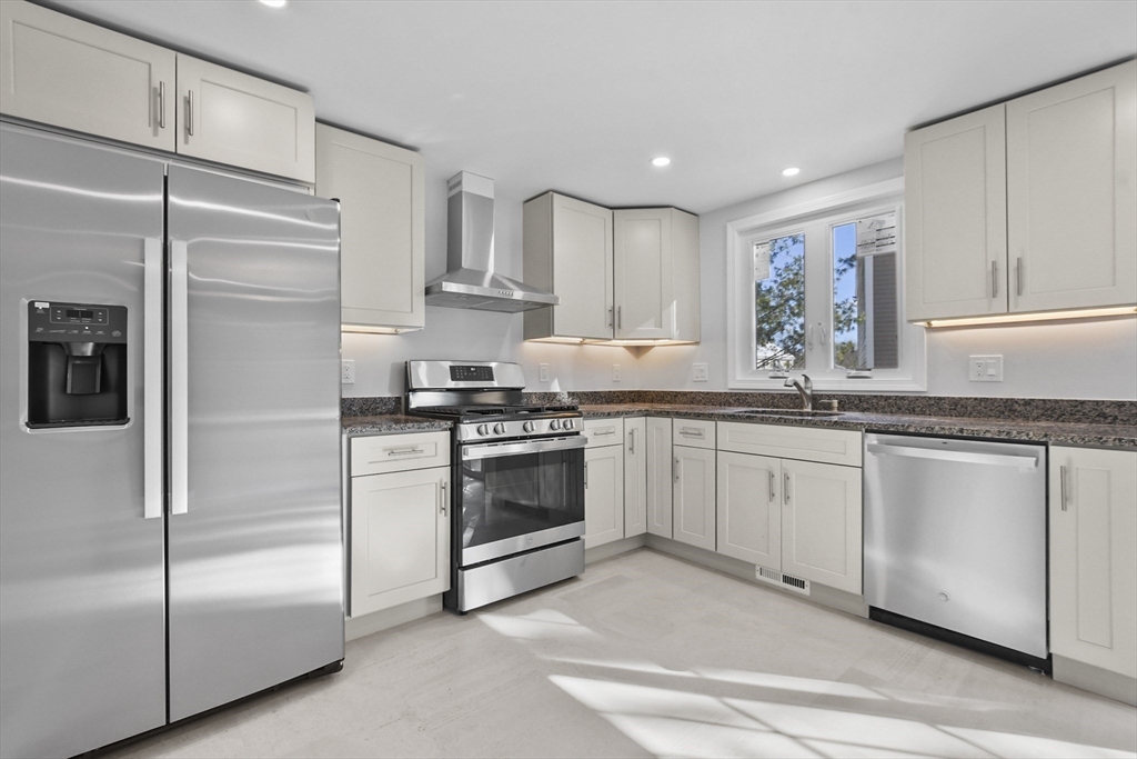 41 Boston Road, Unit 184 Billerica, MA 01862 - Photo 2 of 22 Gallery Image 2