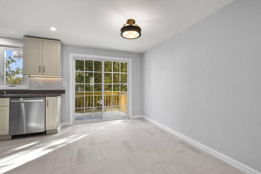41 Boston Road, Unit 184 Billerica, MA 01862 - Photo 4 of 22 Gallery Image 4