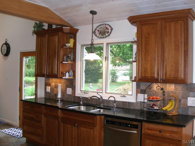 3880 Azalea Road Allentown, PA 18103 - Photo 11 of 34 Gallery Image 11