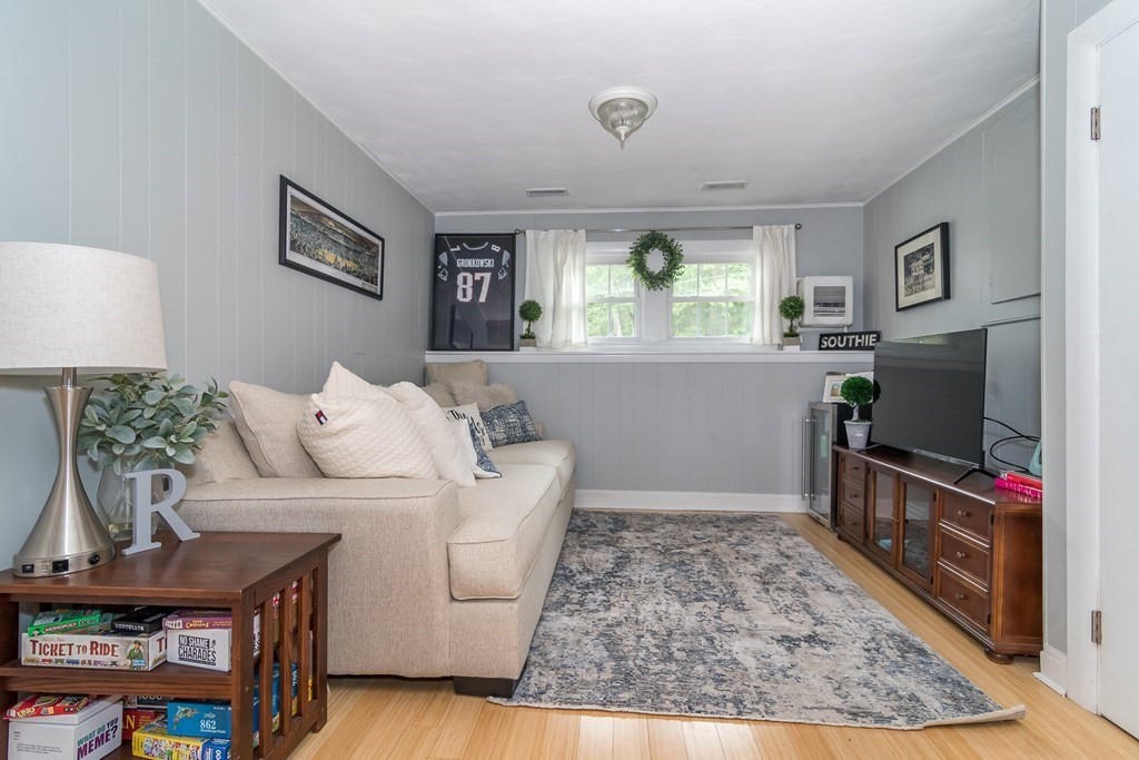 17 Haynes Road Framingham, MA 01701 - Photo 15 of 21 Gallery Image 15