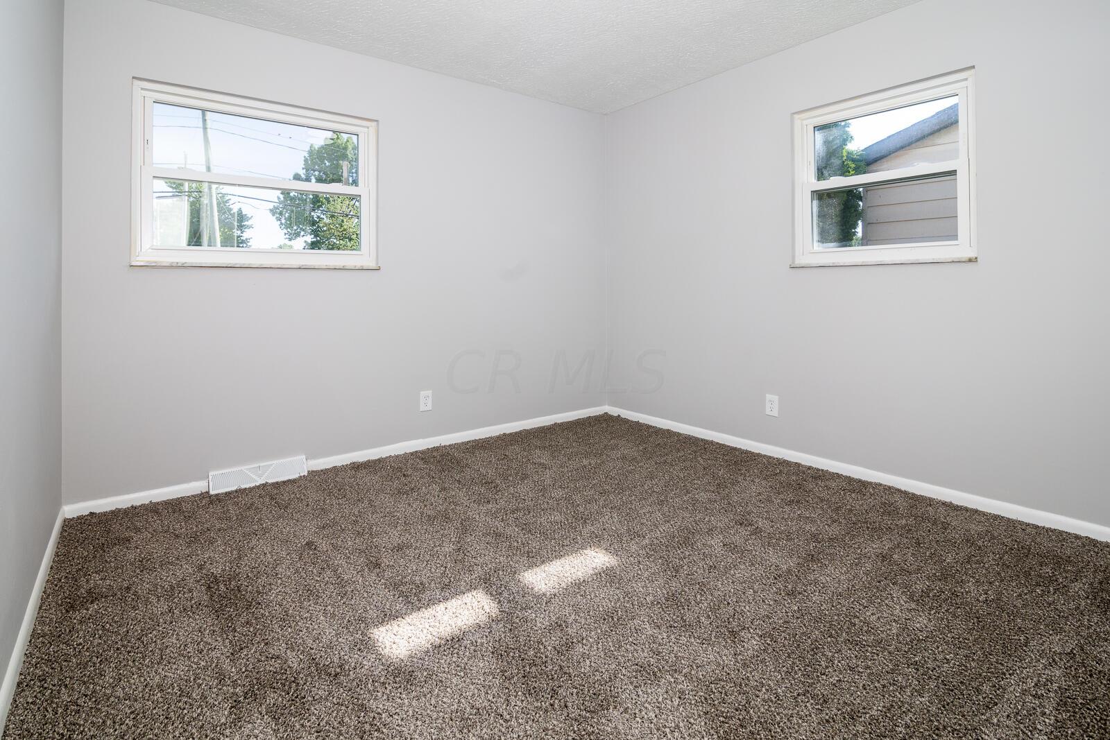 1351 Smith Road Columbus, OH 43207 - Photo 22 of 48 1351 smith-16