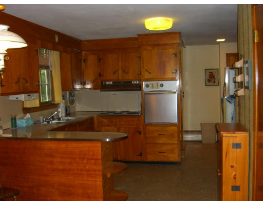 133 Lyman Road Milton, MA 02186 - Photo 6 of 11 Gallery Image 6