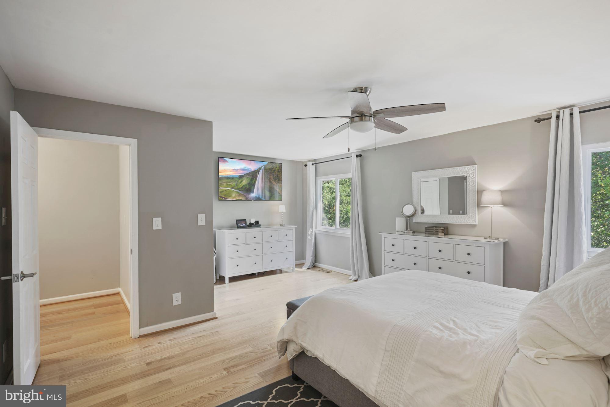 2324 Millennium Lane Reston, VA 20191 - Photo 11 of 32 Owner's Suite