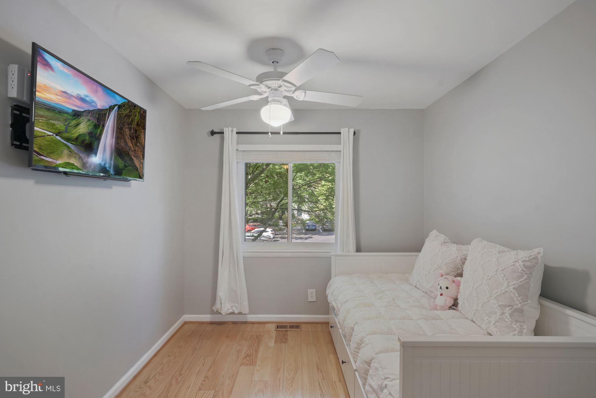 2324 Millennium Lane Reston, VA 20191 - Photo 19 of 32 Bedroom 3.0