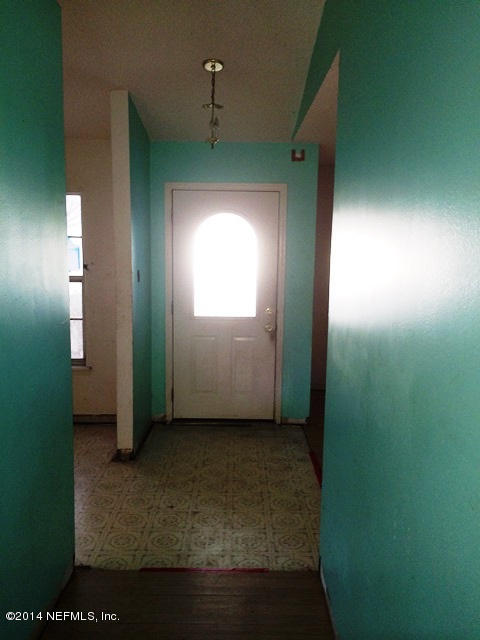 3433 Bristol Bridge Road Orange Park, FL 32073 - Photo 12 of 14 FOYER
