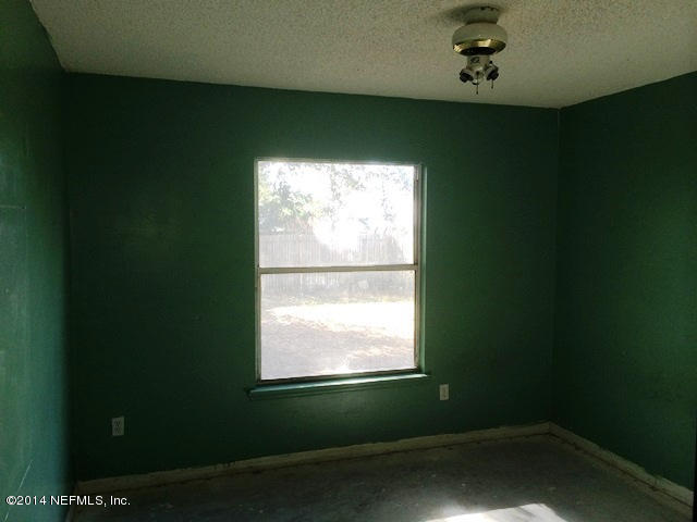 3433 Bristol Bridge Road Orange Park, FL 32073 - Photo 9 of 14 BEDROOM-2