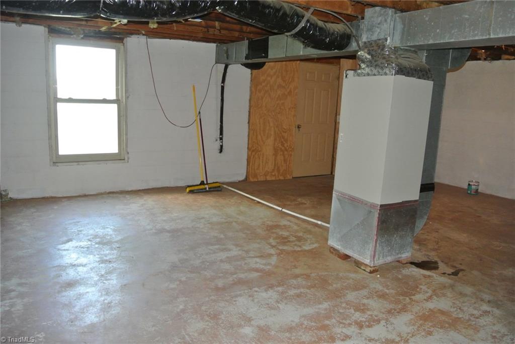 3744 Austin Traphill Road Elkin, NC 28621 - Photo 12 of 16 Gallery Image 12