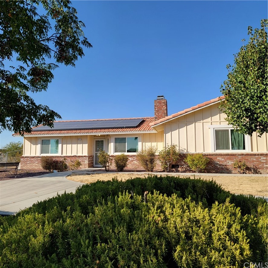 16111 Chippewa Road Apple Valley, CA 92307 - Photo 1 of 1