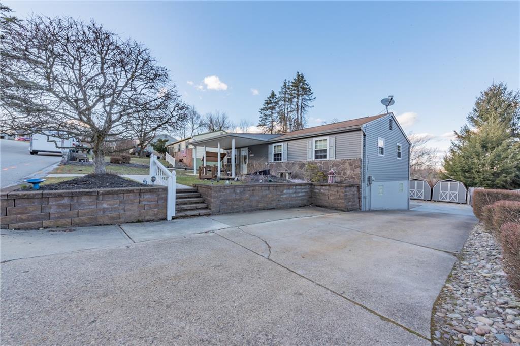 269 Hazel Road Pittsburgh, PA 15235 - Photo 3 of 24 Gallery Image 3