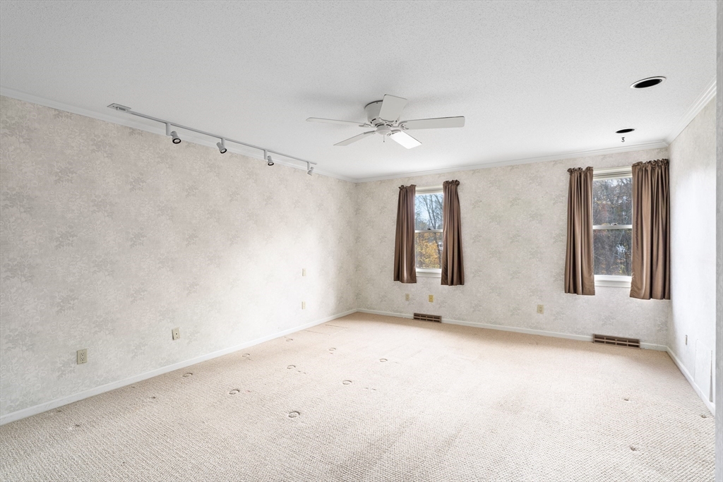 7 Castle Hills Road, Unit G Agawam, MA 01001 - Photo 21 of 40