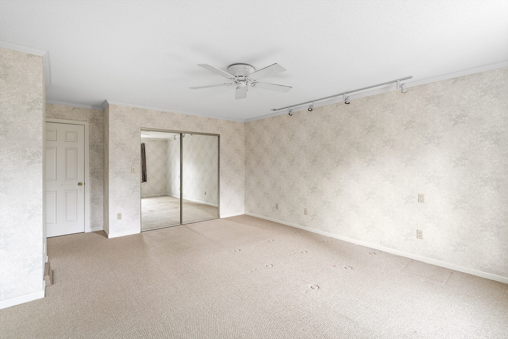 7 Castle Hills Road, Unit G Agawam, MA 01001 - Photo 23 of 40