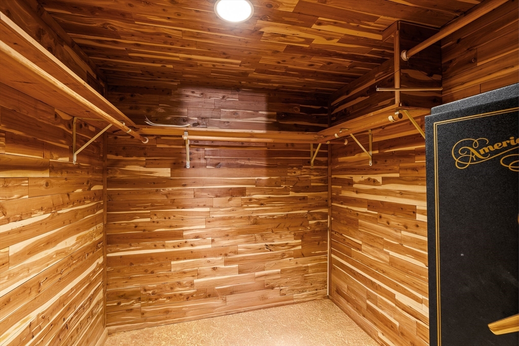 7 Castle Hills Road, Unit G Agawam, MA 01001 - Photo 34 of 40