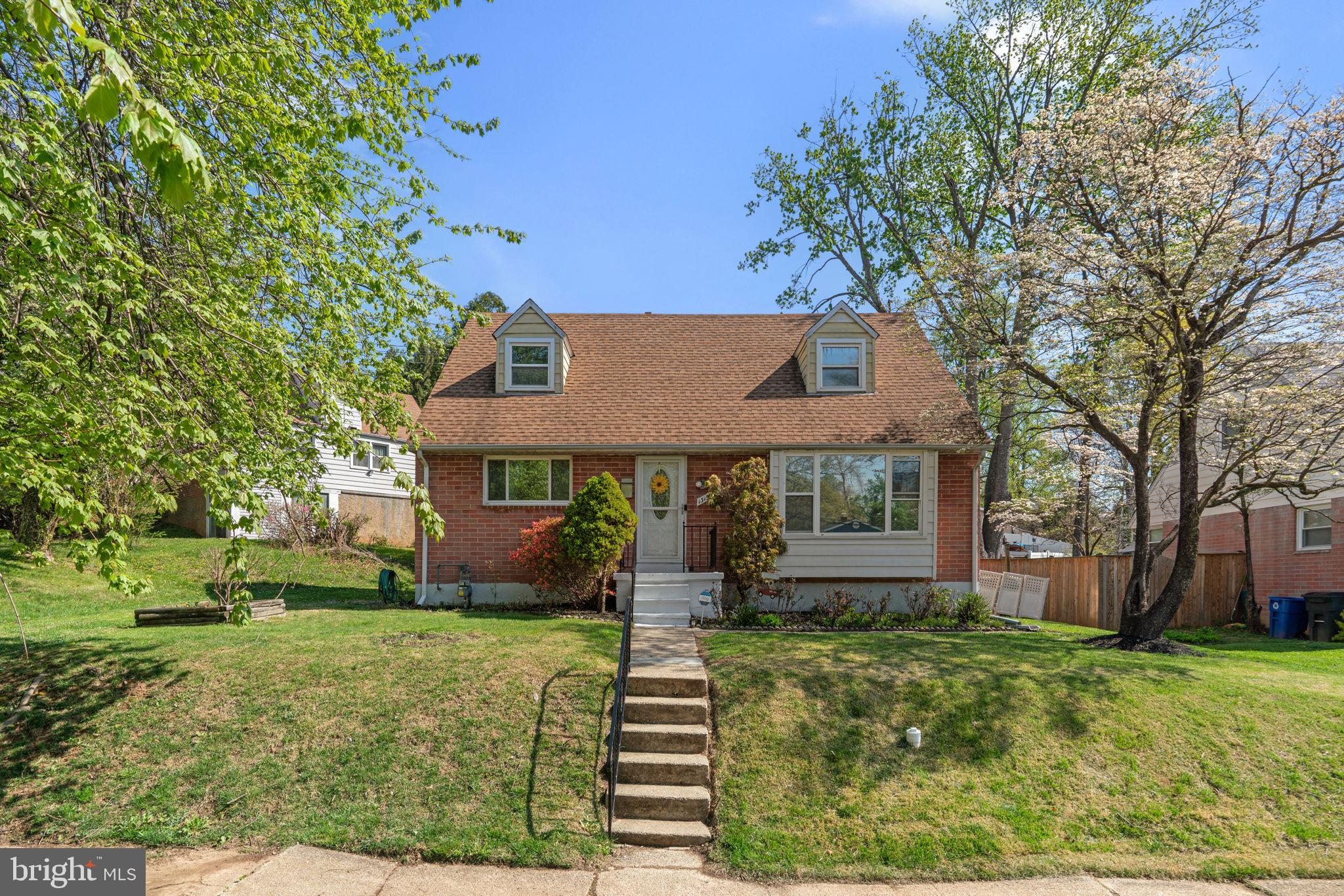 1315 Sudvale Road Pikesville, MD 21208 - Photo 3 of 31