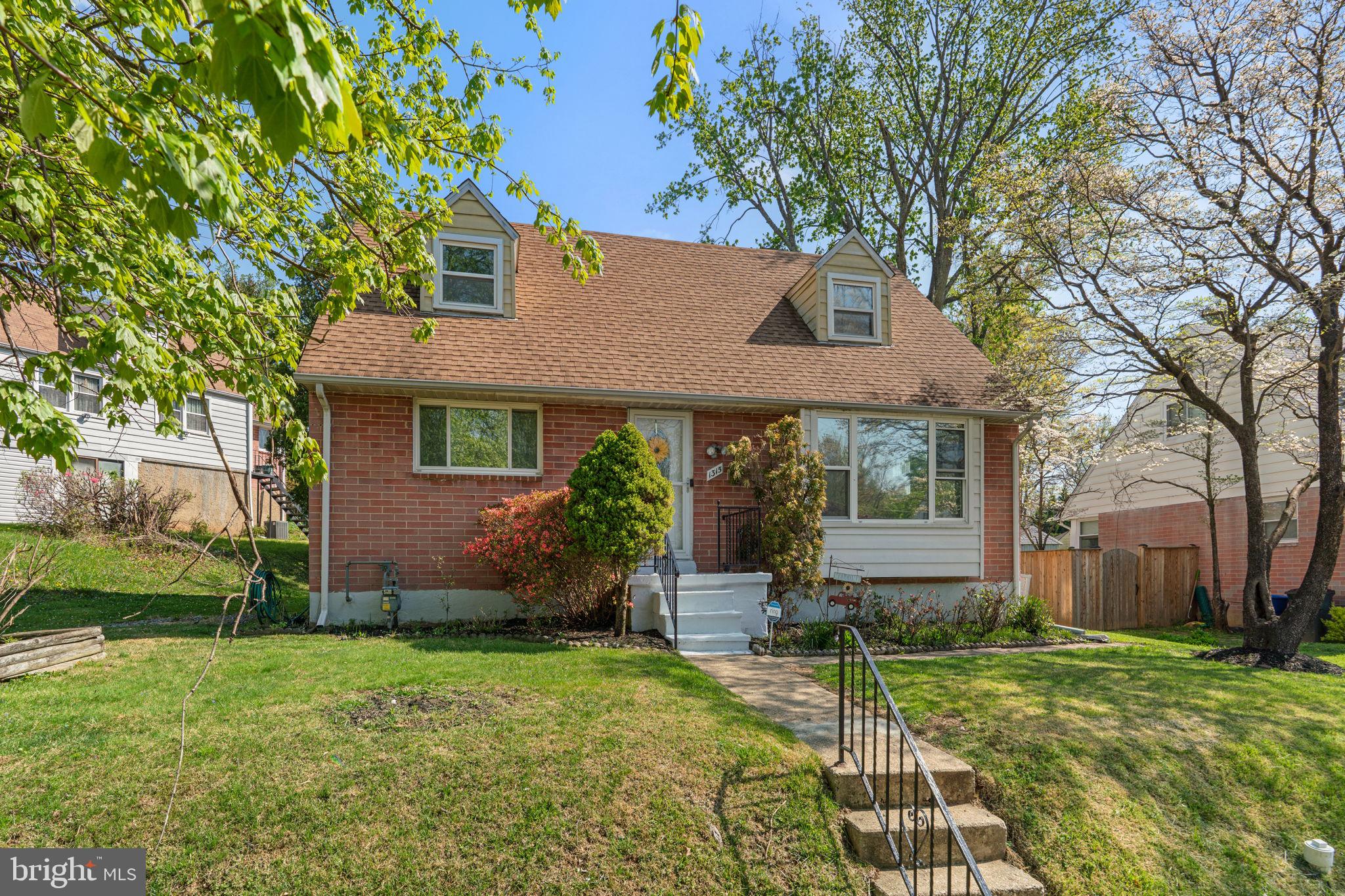 1315 Sudvale Road Pikesville, MD 21208 - Photo 4 of 31