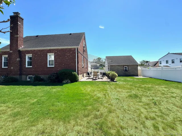 $999,000 | 175 Daffodil Avenue, Franklin Square, NY 11010