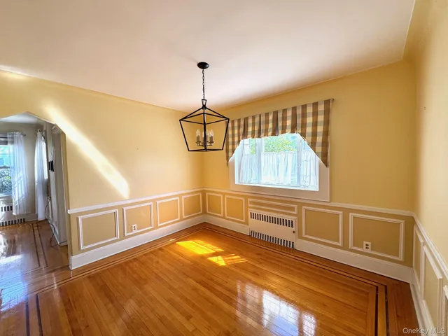 $999,000 | 175 Daffodil Avenue, Franklin Square, NY 11010