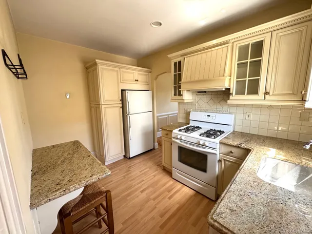 $999,000 | 175 Daffodil Avenue, Franklin Square, NY 11010