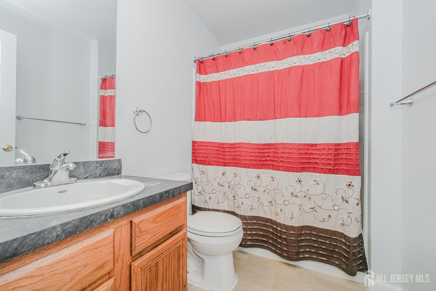 425 Edpas Road New Brunswick, NJ 08901 - Photo 16 of 23