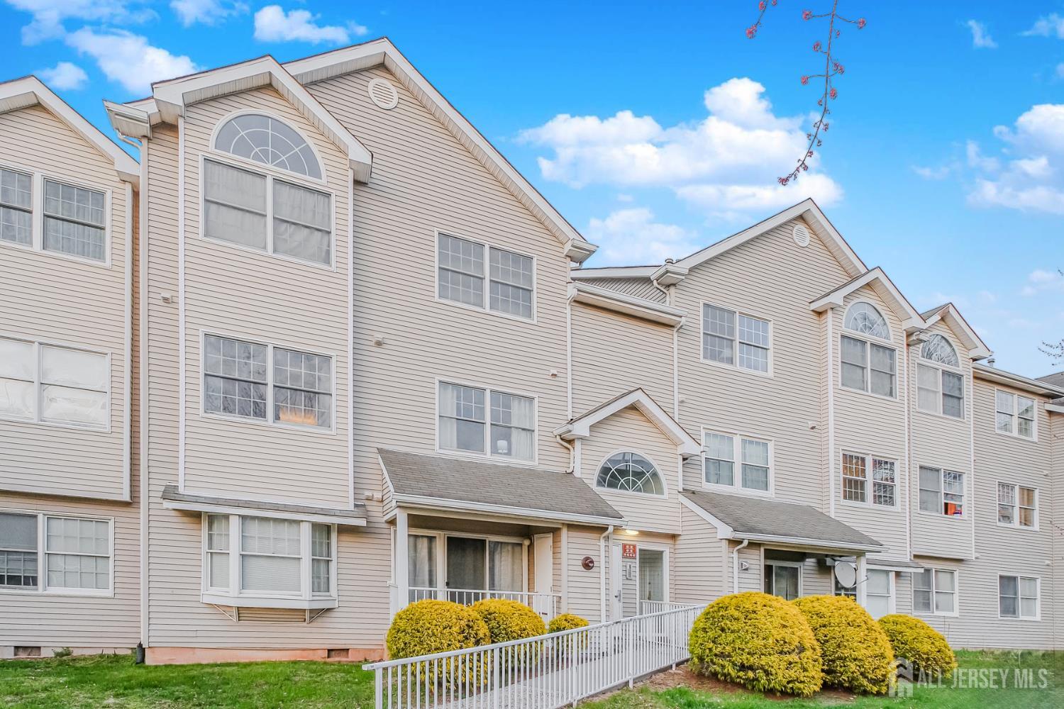 425 Edpas Road New Brunswick, NJ 08901 - Photo 2 of 23