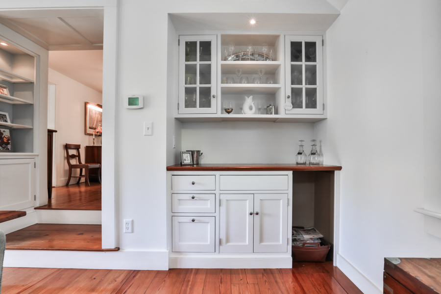 37 West Tisbury Road Edgartown, MA 02539 - Photo 19 of 45 a view of cabinets and window