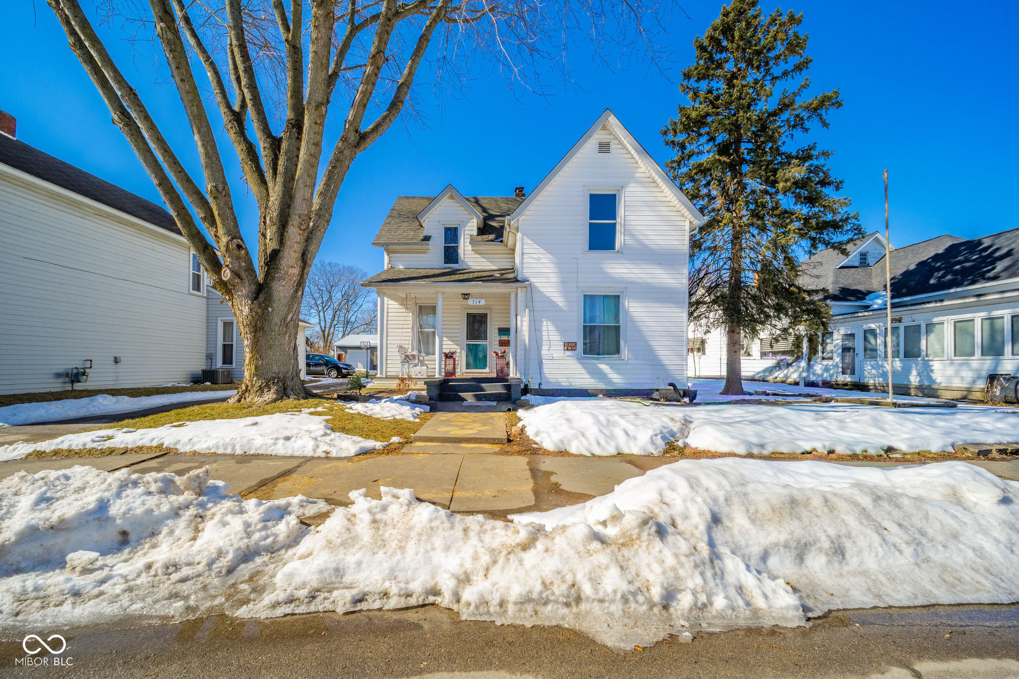 714 North Harrison Street Alexandria, IN 46001 - Photo 3 of 25