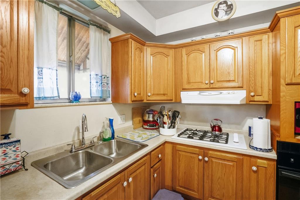 95 Crestvue Road Washington, PA 15301 - Photo 10 of 30 Gallery Image 10