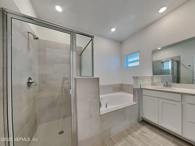 $1,925 | 9010 Latigo Lane, Jacksonville, FL 32219